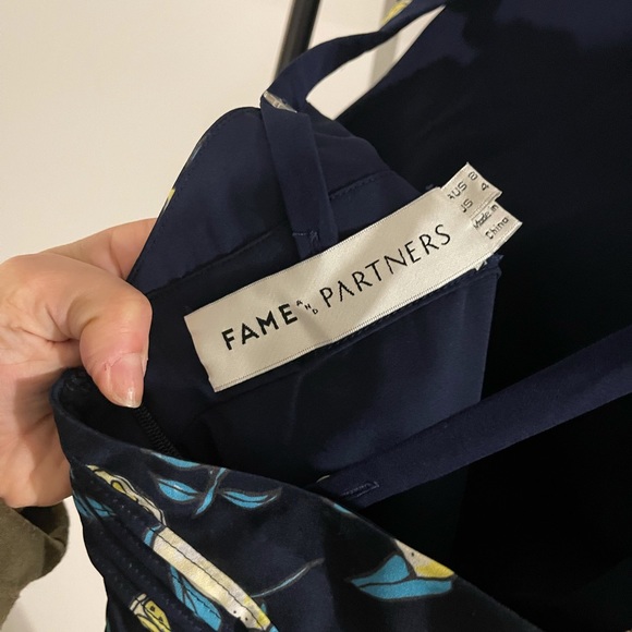 *NEW* Fame & Partners Vorsane Romper size 4 lemons! - Picture 8 of 9